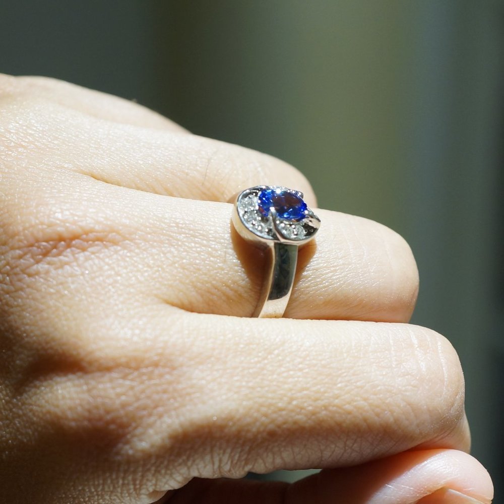 14KW gold Sapphire & Diamond ring - Picture 7 of 7